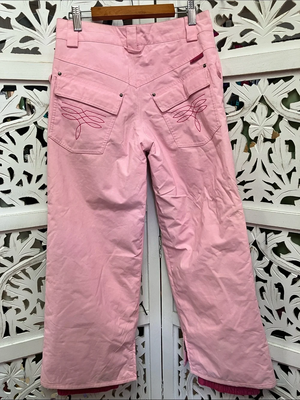 Kids Burton pink snowboard pants size L.